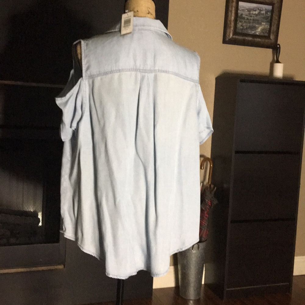 TORRID TOP - Picture 2 of 6
